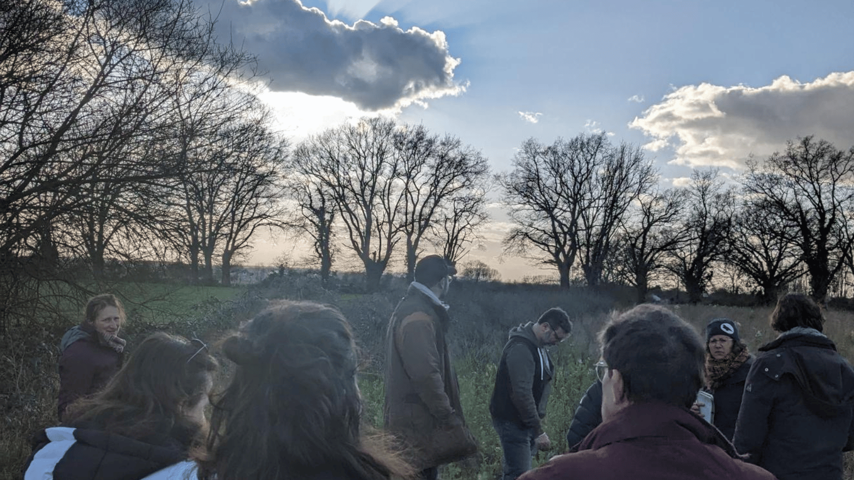 Groupe dans les champs