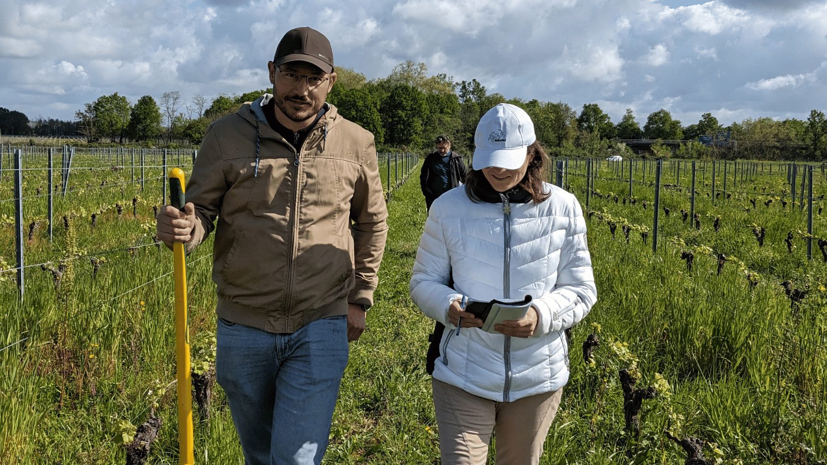 Deux stagiaires EFA dans les vignes