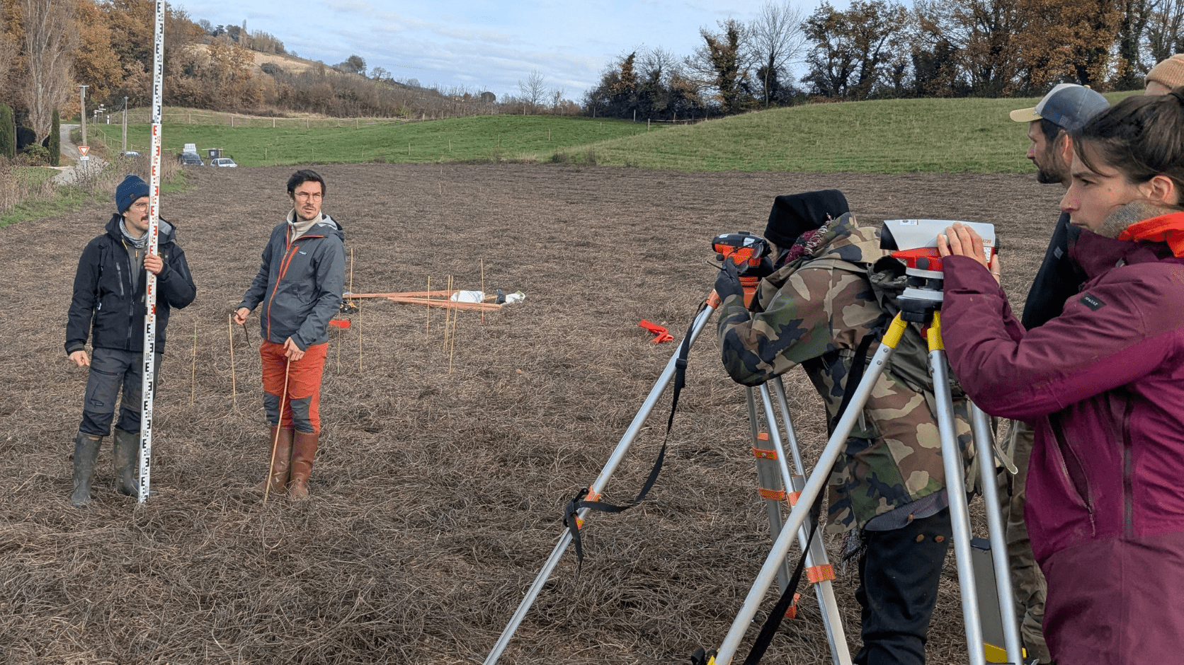 Groupe sur le terrain